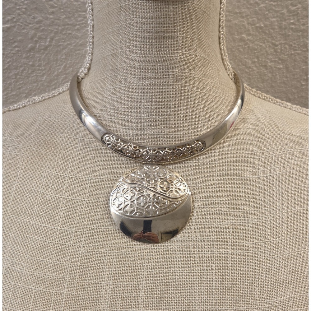 Unique Sterling Silver Choker with Ornate Round Pendant Adjustable 14" Inside